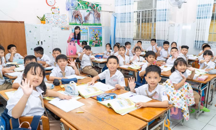 Cô trò Trường Tiểu học Ngô Quyền (Ninh Kiều, TP Cần Thơ). Ảnh: Nguyên Việt