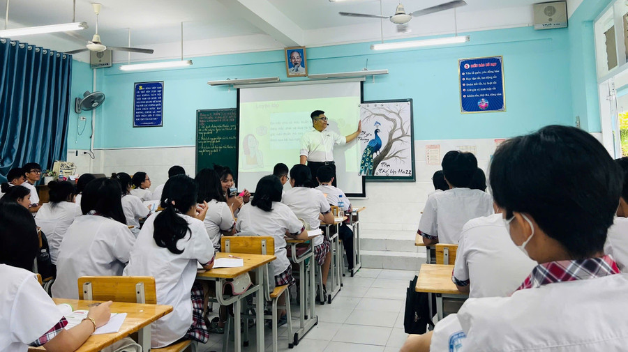 Giờ học của học viên Trung tâm GDNN - GDTX Quận 12. Ảnh: M.A