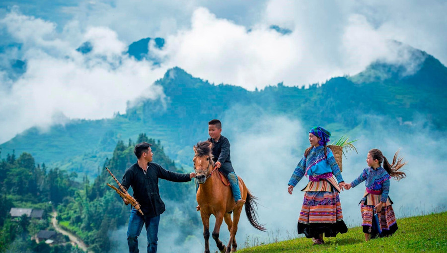 Tác phẩm “Miền hạnh phúc”. Ảnh minh họa của Nguyễn Bách Thảo