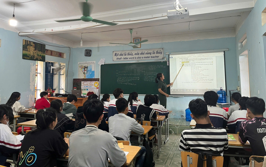 Giờ học tại Trường THPT huyện Điện Biên (Thanh An, Điện Biên). Ảnh: NTCC cai-tien-chat-luong-tu-doi-sanh-diem-thi.jpg