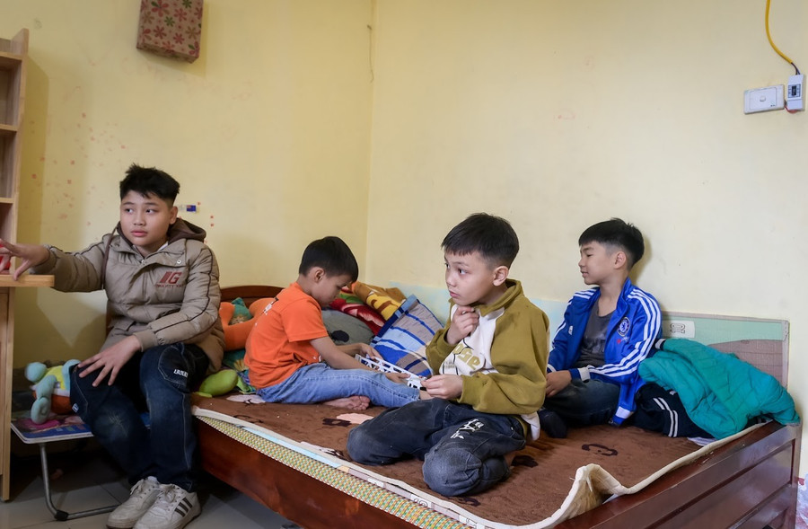 Những đứa trẻ mồ côi đang được chăm sóc, nuôi dưỡng trong vòng tay yêu thương tại Trung tâm Bảo trợ xã hội Hà Nam.