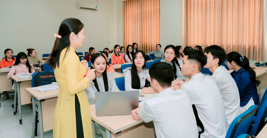Giờ học tại Trường Đại học Sư phạm (Đại học Đà Nẵng). Ảnh: NTCC