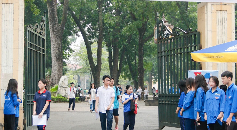 Thí sinh tham dự kỳ thi vào lớp 10 năm học 2024 - 2025. Ảnh: ITN. khong-phai-la-dau-cham-het7.png