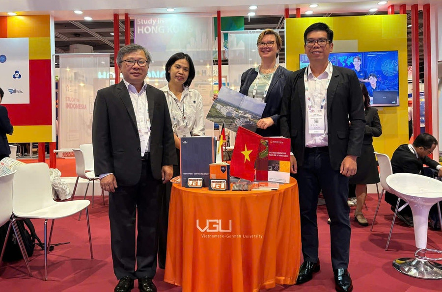 Đoàn đại biểu Trường ĐH Việt Đức tham gia APAIE 2026 do TS Hà Thúc Viên dẫn đầu.