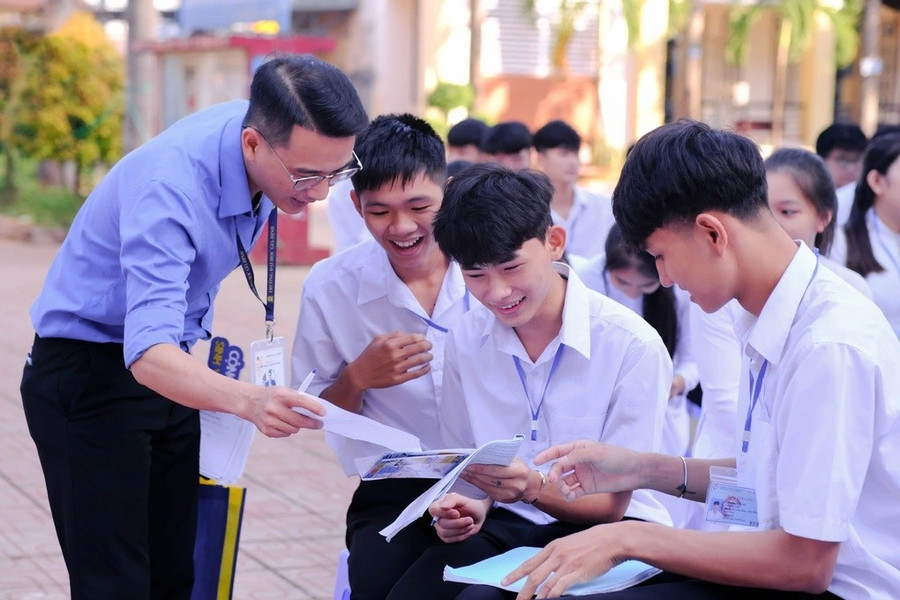 Ảnh minh họa INT. tuyen-sinh-dai-hoc-2026a.jpg