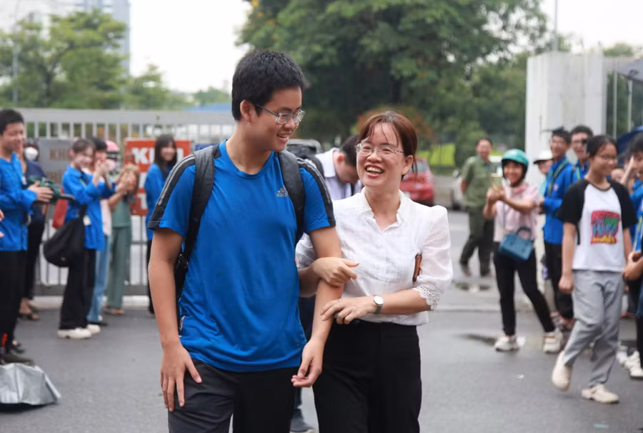 Luu y voi hoc sinh va phu huynh (2).jpg