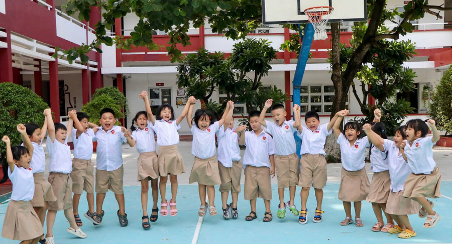 Học sinh Trường hội nhập quốc tế iSchool Quy Nhơn (Gia Lai) khoi-dau-nam-hoc-moi-trong-khong-khi-lich-su-1.jpg