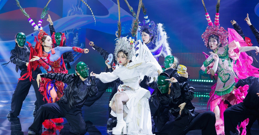 Văn hóa nghe nhìn từ các chương trình nghệ thuật là cầu nối đưa người trẻ đến gần hơn với văn chương và giá trị truyền thống.