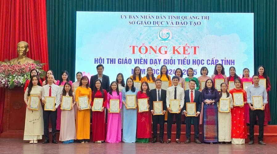 Sở GD&ĐT Quảng Trị tổ chức hội thi giáo viên dạy giỏi để tạo động lực cho giáo viên phấn đấu, thi đua. mau-chot-thanh-cong-cua-chuong-trinh-moi-2.jpg