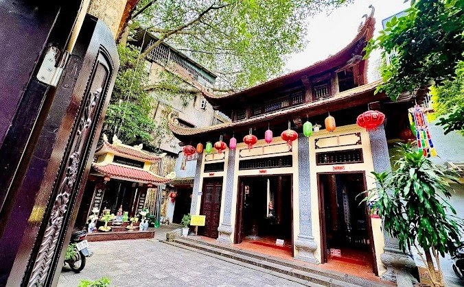 Chùa Lý Triều Quốc Sư ở Hà Nội - nơi lưu giữ văn bia lưu bút tích của Hoàng giáp Lê Đình Diên. Ảnh minh họa