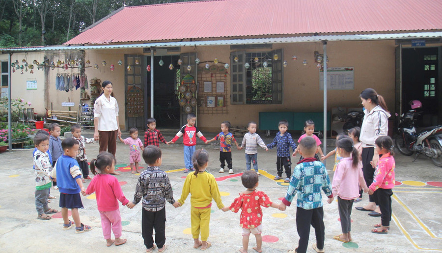 Ett skolområde i Chan Nua Kindergarten, Le Loi kommun (Lai Chau-provinsen). Foto: Ha Thuan sap-xep-sap-nhap-cac-co-so-giao-duc-cong-lap-2-2008.jpg