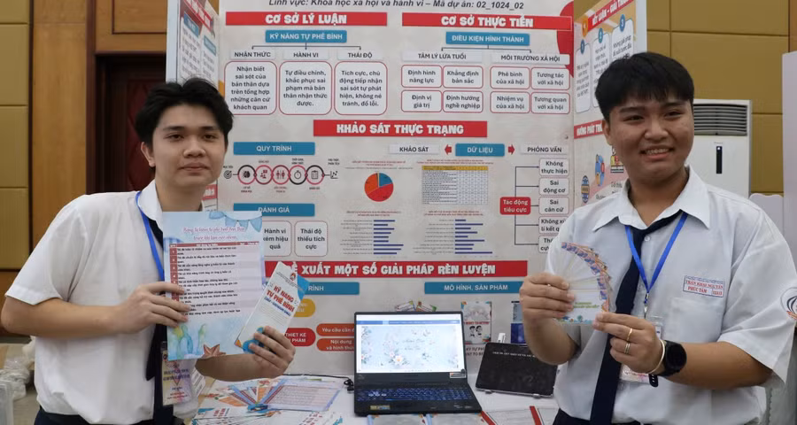 Học sinh TPHCM tham gia Cuộc thi Khoa học, kỹ thuật cấp thành phố năm học 2024 - 2025. Ảnh: M.A