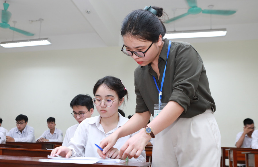 Thí sinh tham dự Kỳ thi tốt nghiệp THPT năm 2025 tại Ninh Bình. Ảnh: Đình Tuệ