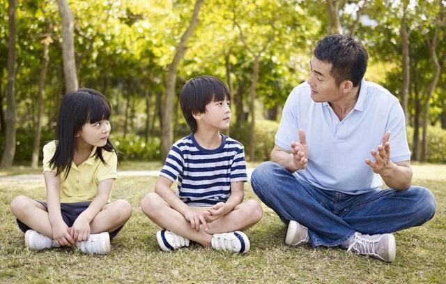 Không phải phụ huynh nào cũng chú trọng dạy con “học ăn, học nói”. Ảnh minh hoạ.