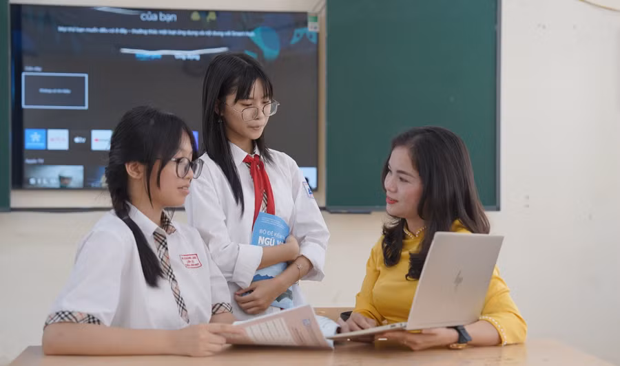 Nhà trường cần xây dựng và phổ biến “bộ quy tắc ứng xử” trên không gian số. Ảnh minh họa: Xuân Phú 