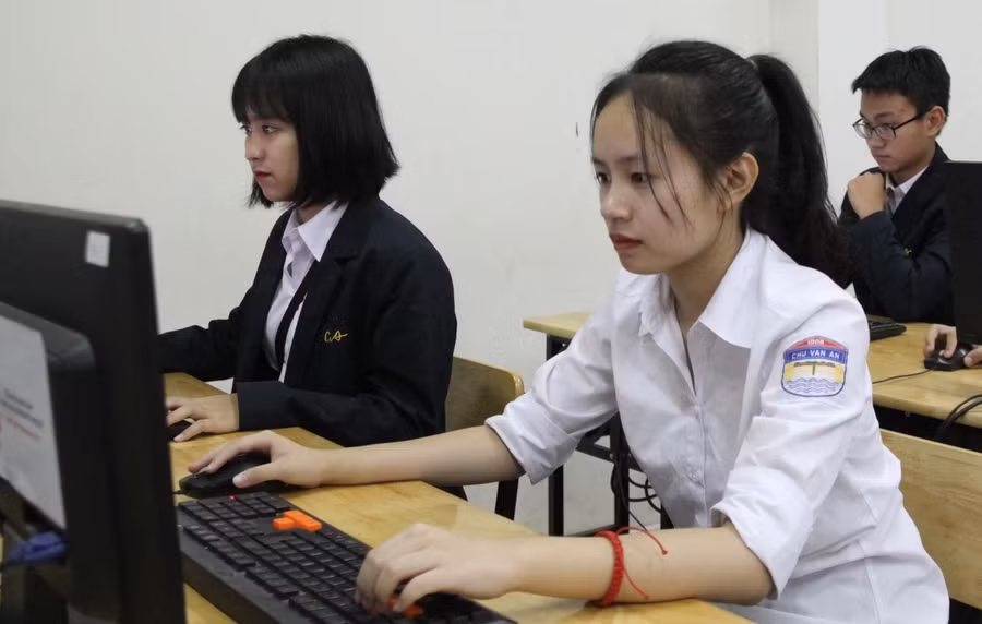 Tham gia khảo sát PISA giúp học sinh làm quen với các câu hỏi mở, đánh giá năng lực theo hướng ra đề trong Kỳ thi tốt nghiệp từ năm 2025. Ảnh: INT