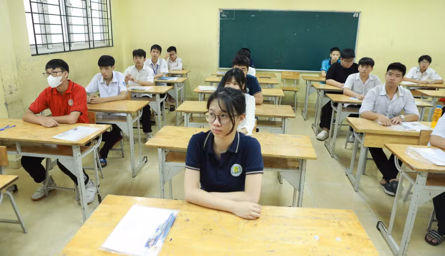 Học sinh thi vào lớp 10 THPT tại Hà Nội năm 2025. Ảnh: Khôi Nguyên