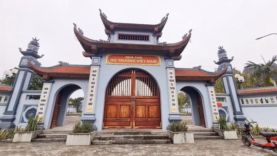 Trương Đăng Quế được hậu thế tôn vinh tại nhà thờ họ Trương Việt Nam (Ninh Bình). Ảnh: ITN.