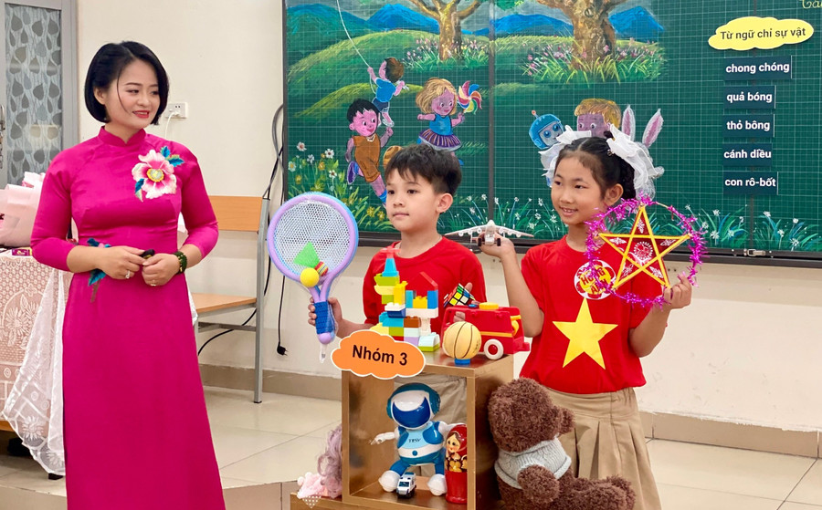 Cô Nguyễn Phương Linh - giáo viên Trường Tiểu học Đống Đa (Đống Đa, Hà Nội). Ảnh: TG