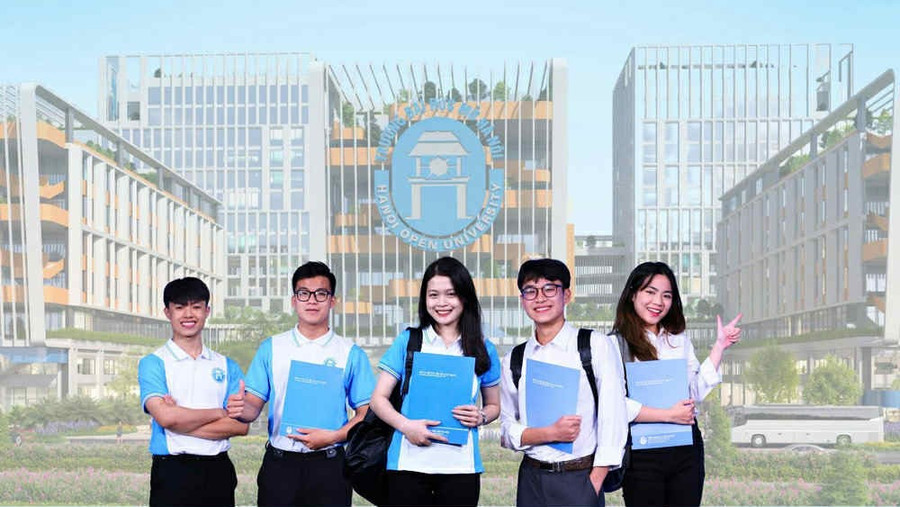 Sinh viên Trường Đại học Mở Hà Nội. co-hoi-lon-cho-giao-duc-viet-nam-3.jpg