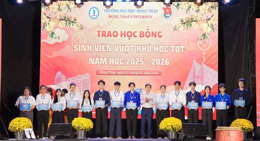hoc-phi-dai-hoc-tang-theo-lo-trinh-4.jpg