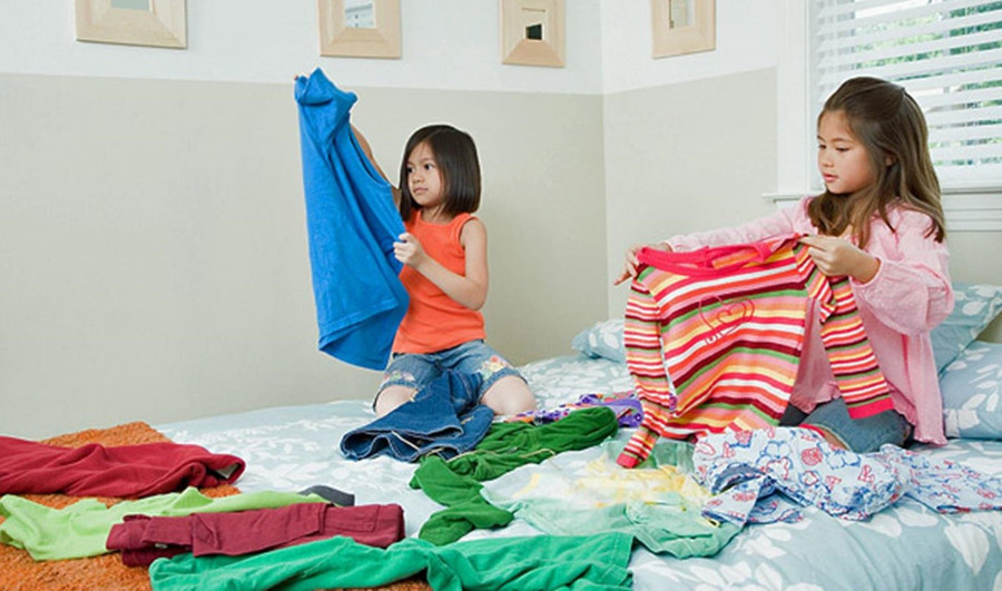 Cha mẹ cần dạy con hiểu rằng, tất cả đều có trách nhiệm với gia đình của mình. Ảnh minh họa: INT.