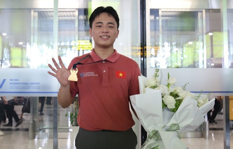 Ngô Quang Minh chia sẻ ước mơ với Báo GD&TĐ. noi-dai-bang-vang-olympic-hoa-hoc-quoc-te-1.jpg