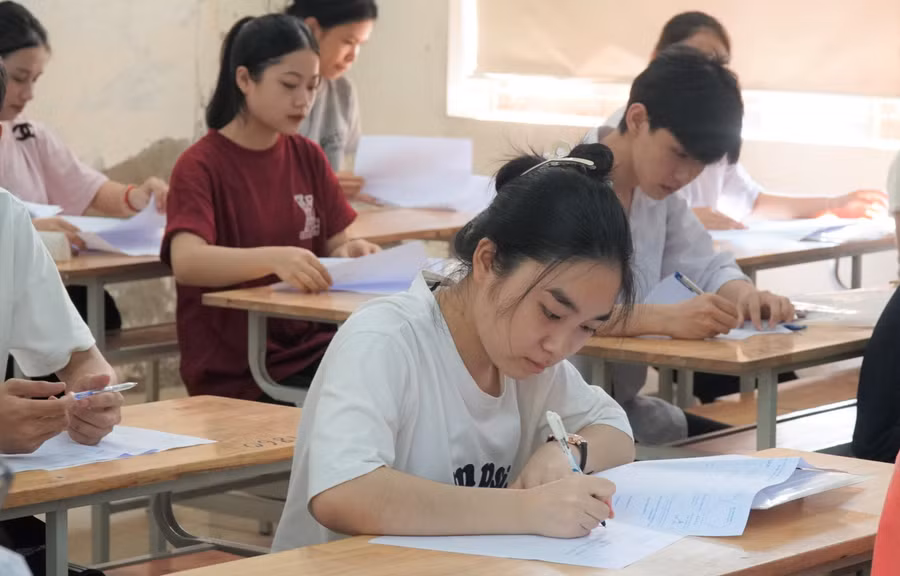 Thí sinh Nghệ An dự thi tốt nghiệp THPT năm 2025.