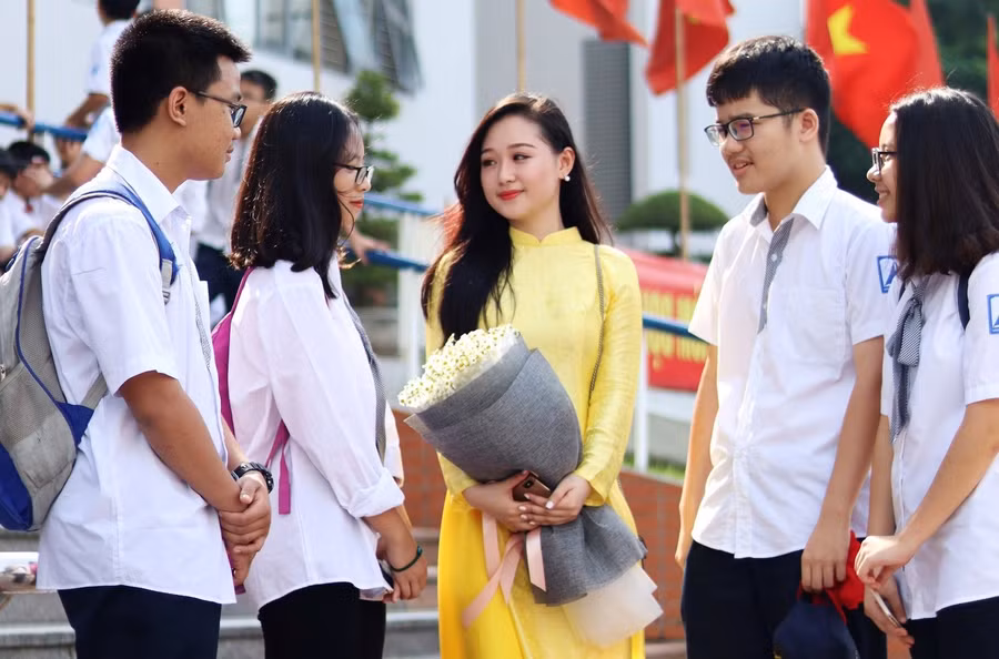 Nhiều học sinh Trường THPT chuyên Hà Nội - Amsterdam có xu hướng du học Mỹ. Ảnh: Lan Anh