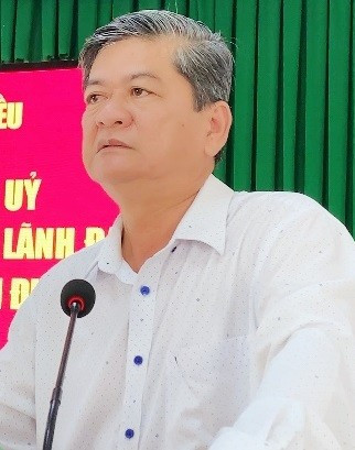 Ông Nguyễn Văn Định. thoi-co-vang-de-but-pha-2.jpg
