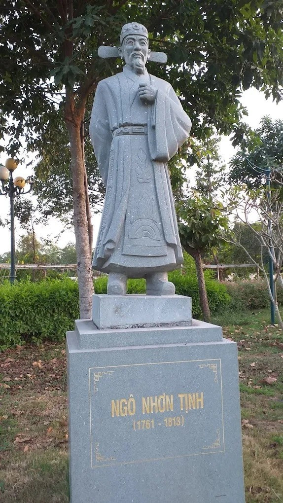 Tượng Thượng thư Ngô Nhân Tịnh tại Vườn tượng danh nhân tại Biên Hòa (Đồng Nai). ngo-nhan-tinh-1.jpg