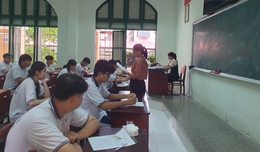 Giờ học tại Trường THPT Nguyễn Đình Chiểu (Đồng Tháp). Ảnh: Q. Ngữ tap-trung-on-dinh-doi-ngu-4.jpg
