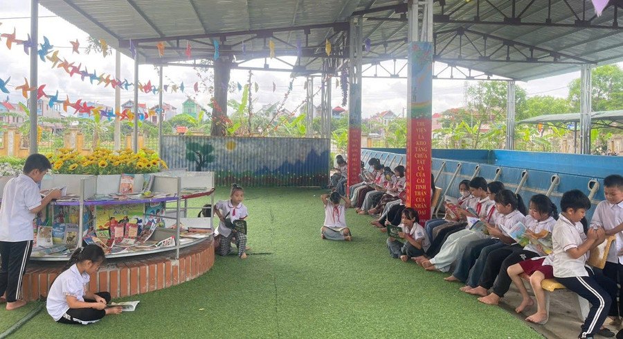 Thư viện nhà trường mở cửa trong thời gian nghỉ hè. Ảnh: NT san-truong-la-san-choi3.jpg