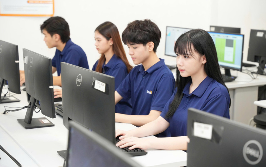 Học sinh Trường THCS - THPT Ban Mai (Kiến Hưng, Hà Nội). Ảnh: NTCC