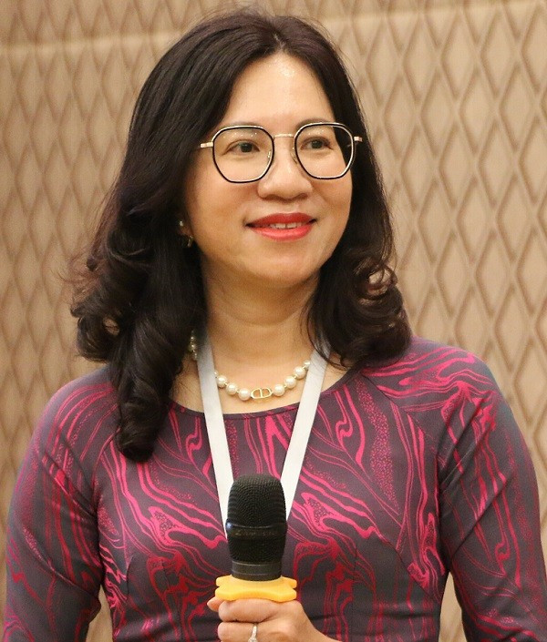 Ms. Phan Thi Hang Hai. xay-dung-nhom-mon-lua-chon-trong-truong-thpt-6.jpg