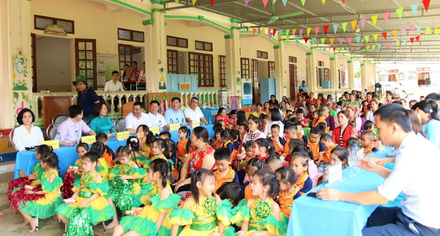 Khánh thành 2 phòng học mới cho điểm bản Bay, Trường Mầm non Nga My (Nga My, Nghệ An).