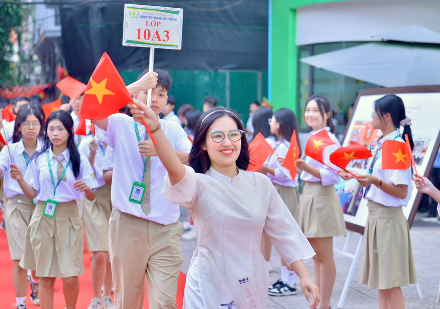Ảnh minh họa INT. ha-noi-chuan-bi-dieu-kien-pho-cap-thpt3.jpg