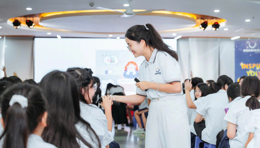 Một buổi sinh hoạt tư vấn tâm lý tại Trường Phổ thông liên cấp Phenikaa. Ảnh: NTCC tu-van-hoc-duong.jpg