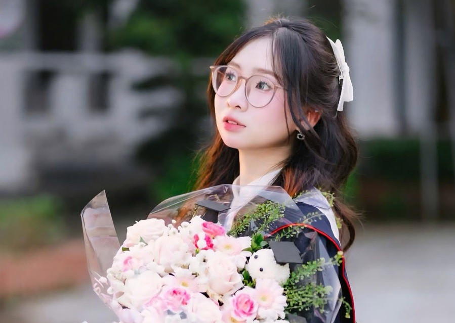 Em Nguyễn Thùy Dương, nữ sinh giành giải Nhất môn Lịch sử Kỳ thi học sinh giỏi quốc gia.