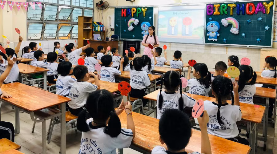 Giờ học của học sinh Trường Tiểu học Lê Văn Tám (quận Tân Phú). Ảnh: BD