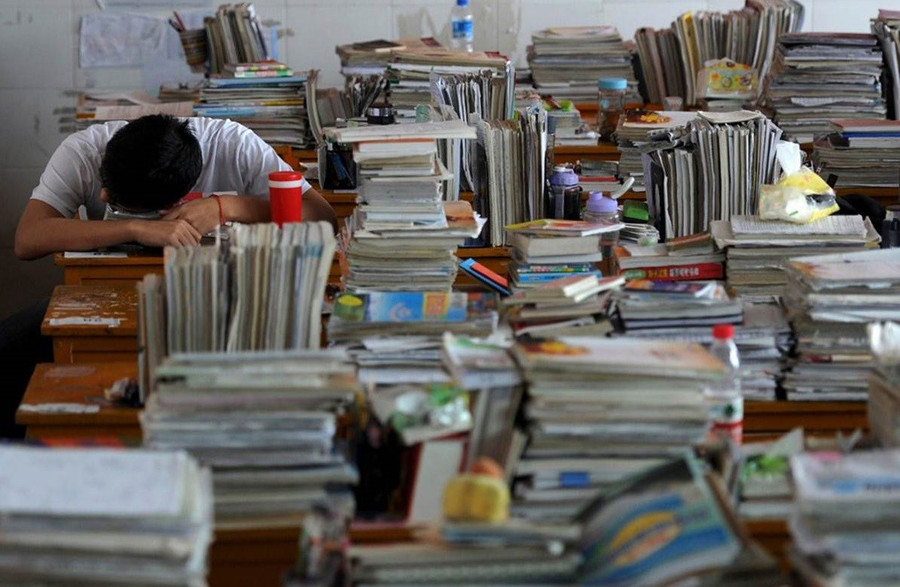 Việc xây dựng kế hoạch ôn tập hợp lý trước kỳ thi giúp trẻ học tập có hệ thống, tránh bị quá tải và căng thẳng. Ảnh: ITN. danh-tan-cang-thang-truoc-ky-thi2.jpg