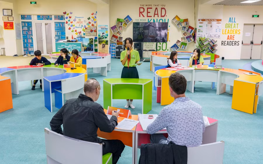 Từng bước hiện thực hóa mục tiêu đưa tiếng Anh trở thành ngôn ngữ thứ hai trong trường học. Ảnh minh họa: ITN