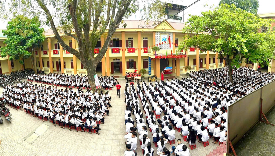 Tiết hoạt động trải nghiệm tại Trung tâm GDNN-GDTX Diễn Châu. Ảnh: NTCC vua-tuyen-vua-cho-hoc-sinh-2.jpg
