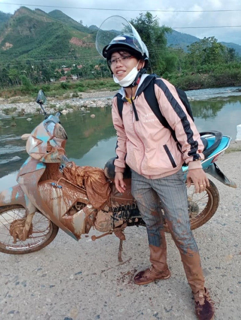 Đường vào điểm trường làng Tốt của cô giáo Nguyễn Thị Trang. Ảnh: NVCC nu-nha-giao-vung-kho-5.jpg