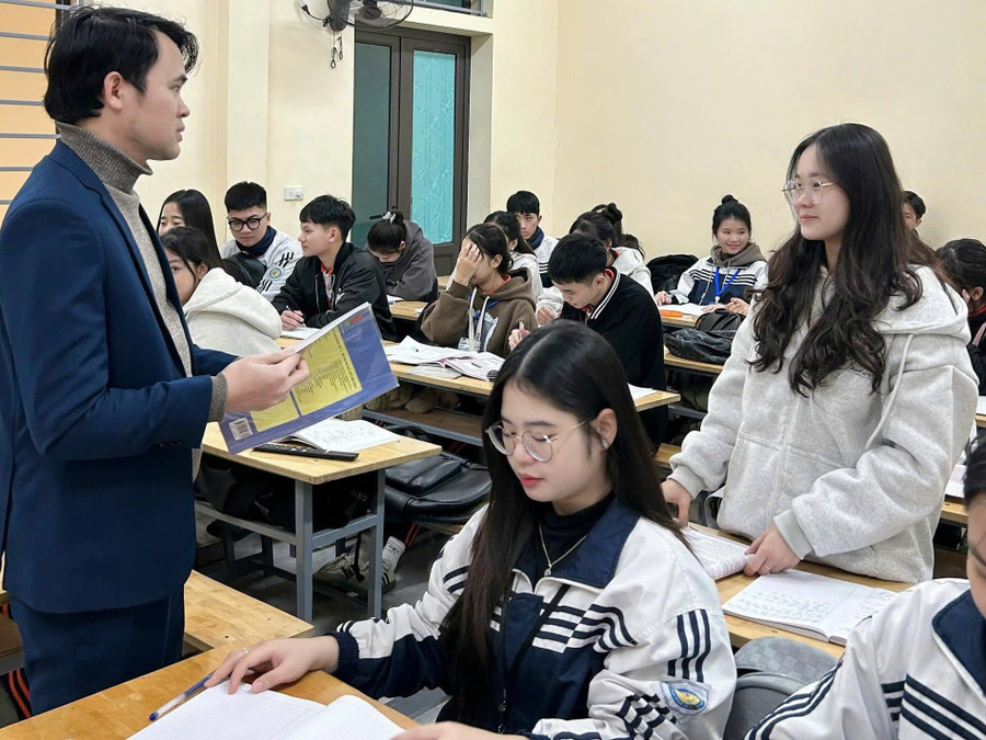 Một tiết học môn Ngữ văn ở Trường THPT Nghi Lộc 2, Phúc Lộc, Nghệ An. Ảnh: NVCC