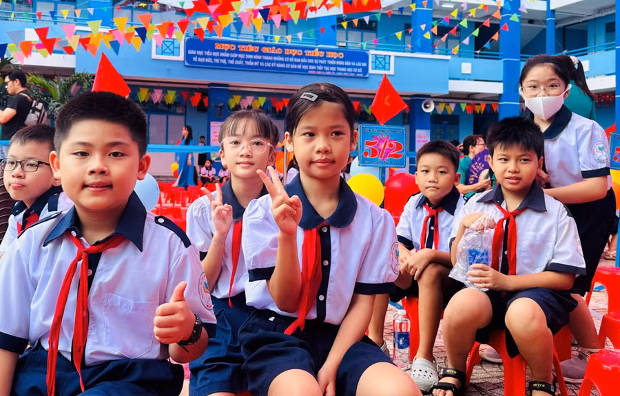 Học sinh Trường Tiểu học Nguyễn Thanh Tuyền (Tân Sơn Hòa, TPHCM) trong ngày khai giảng năm học mới. Ảnh: MA