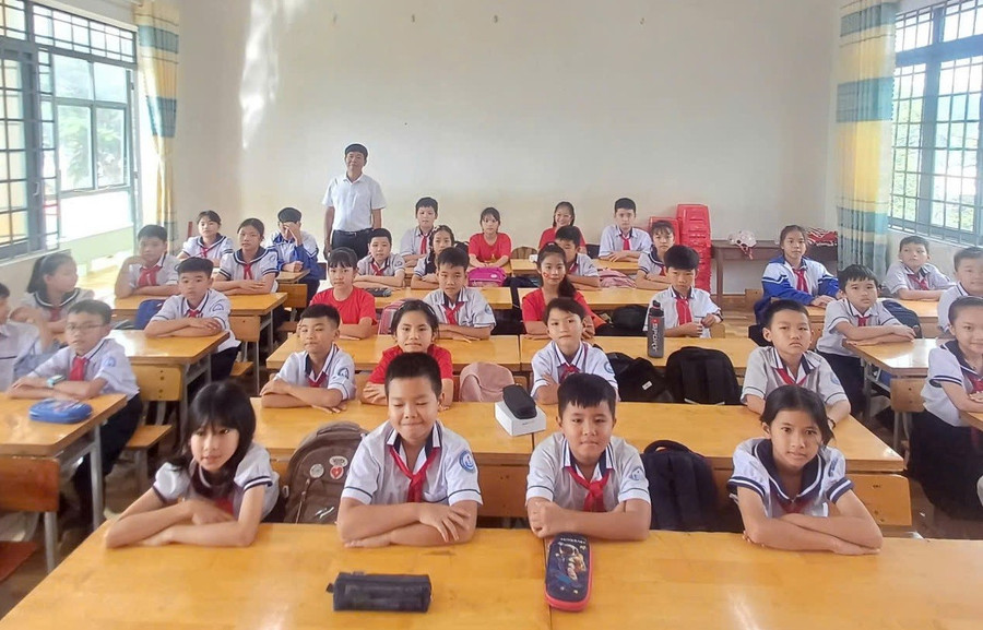 Thầy, trò Trường Tiểu học Trần Hưng Đạo (Đắk Lắk). 10-nhiem-vu-mo-duong-cho-dot-pha-3.jpg