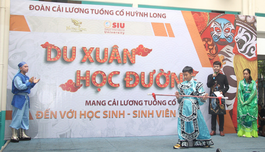 don-ca-tai-tu-cai-luong-vao-gio-hoc-1-7598.jpg