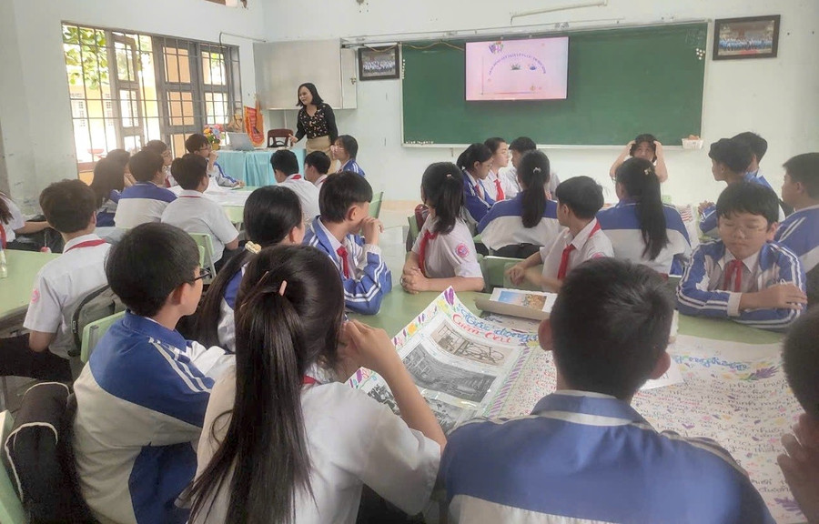 Trường THCS - Thực hành Sư phạm Lý Tự Trọng (Quảng Ngãi) linh hoạt trong việc tìm hiểu, dạy giáo dục địa phương. Ảnh: Dung Nguyễn day-hoc-giao-duc-dia-phuong-sau-sap-nhap-2.jpg