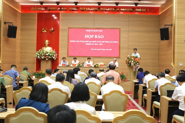 Tỉnh Hưng Yên tổ chức họp báo cung cấp thông tin về công tác chuẩn bị Đại hội đại biểu Đảng bộ tỉnh lần thứ I.